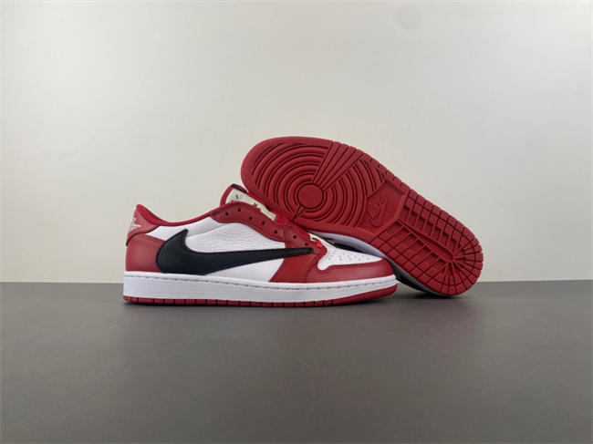 Travis Scott x Air Jordan 1 Low  DM7866-101