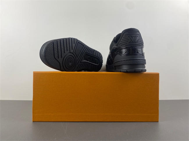 Louis Vuitton LV trainer