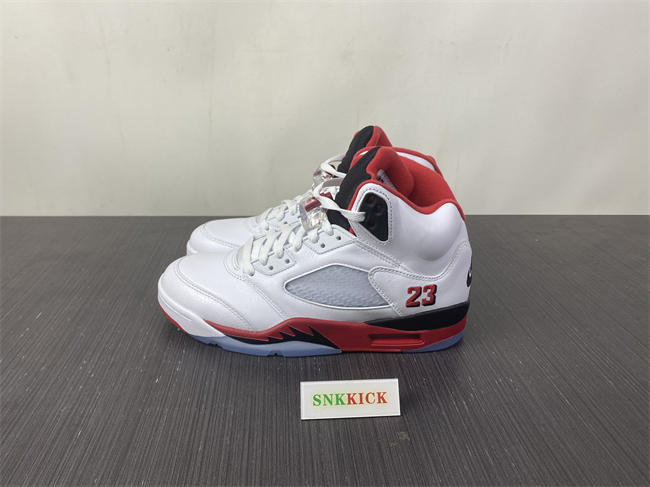 Air Jordan 5 “Fire Red Black Tongue”  HQ7978-101