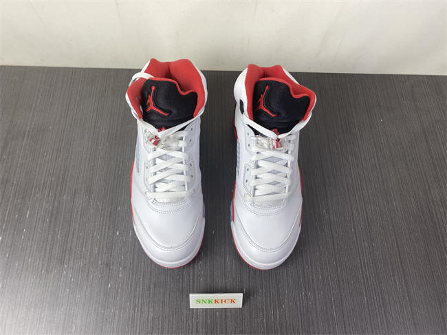 Air Jordan 5 “Fire Red Black Tongue”  HQ7978-101