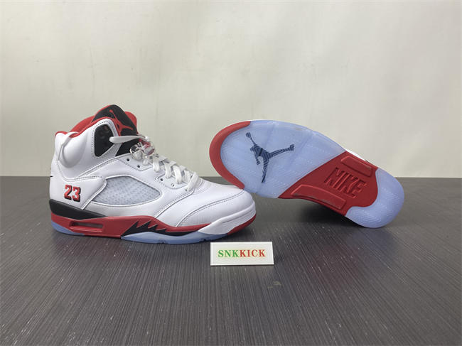 Air Jordan 5 “Fire Red Black Tongue”  HQ7978-101