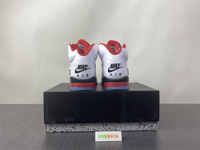 Air Jordan 5 “Fire Red Black Tongue”  HQ7978-101
