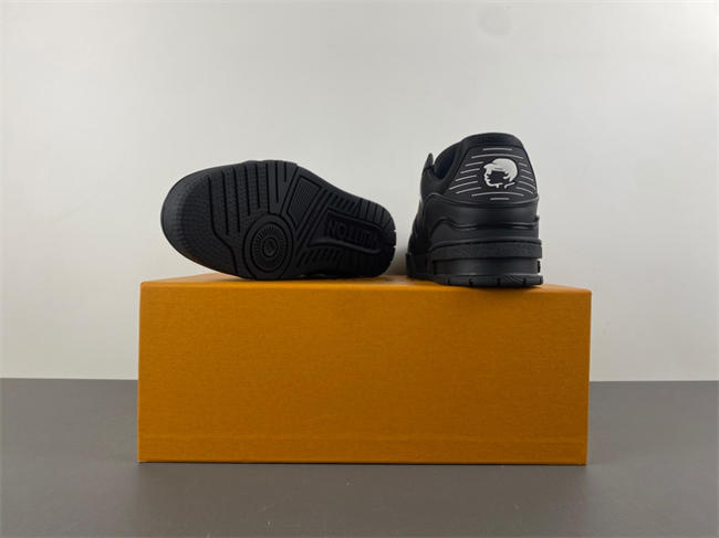 Louis Vuitton LV trainer