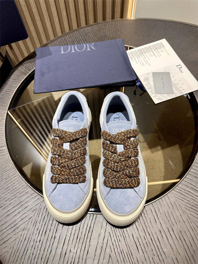 DIOR