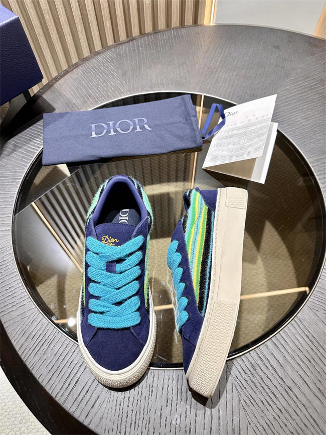 DIOR