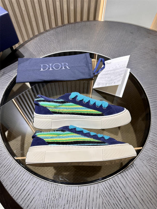 DIOR