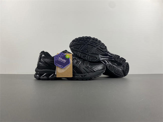 ASICS GEL-Kayano 14