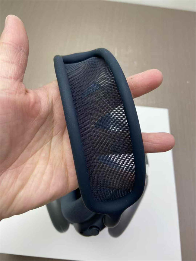 AirPods Max black
