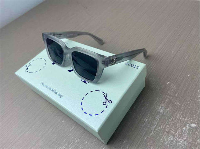 OFF WHITE GLASSES